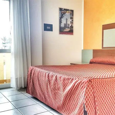 Alla Terrazza Отель Бибионе